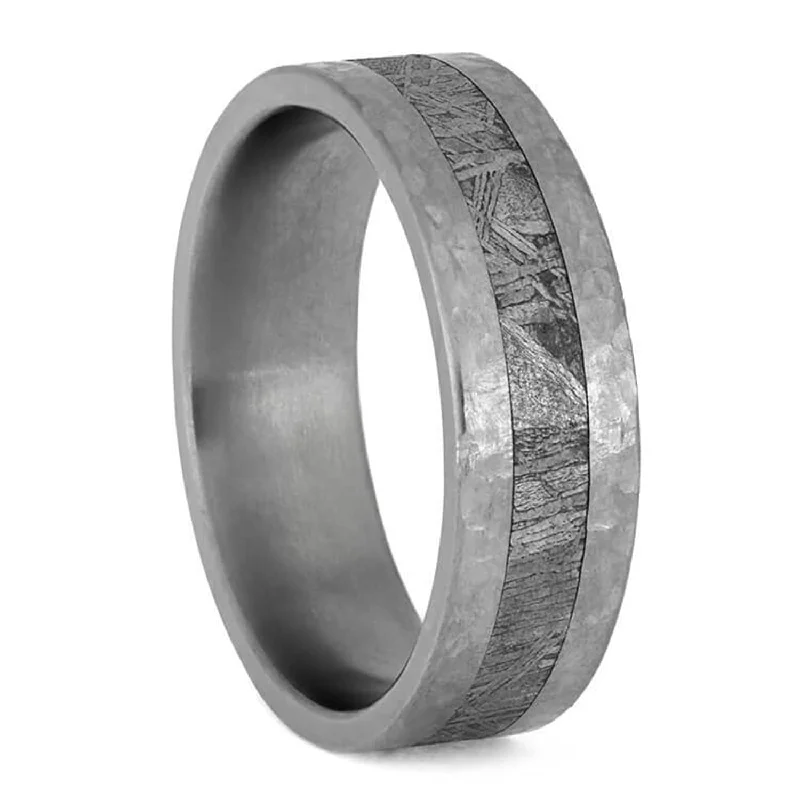 The Men's Jewelry Store (Unisex Jewelry) Gibeon Meteorite, Hammered Titanium 7mm Comfort-Fit Band