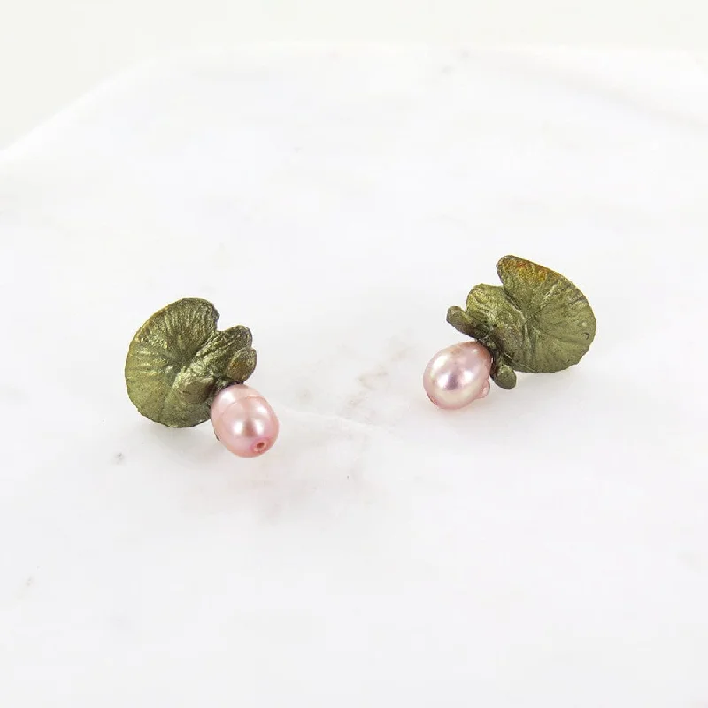 WATER LILY STUD EARRINGS